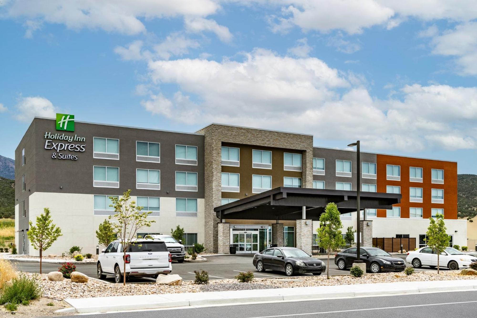 Holiday Inn Express & Suites - Nephi By Ihg Esterno foto